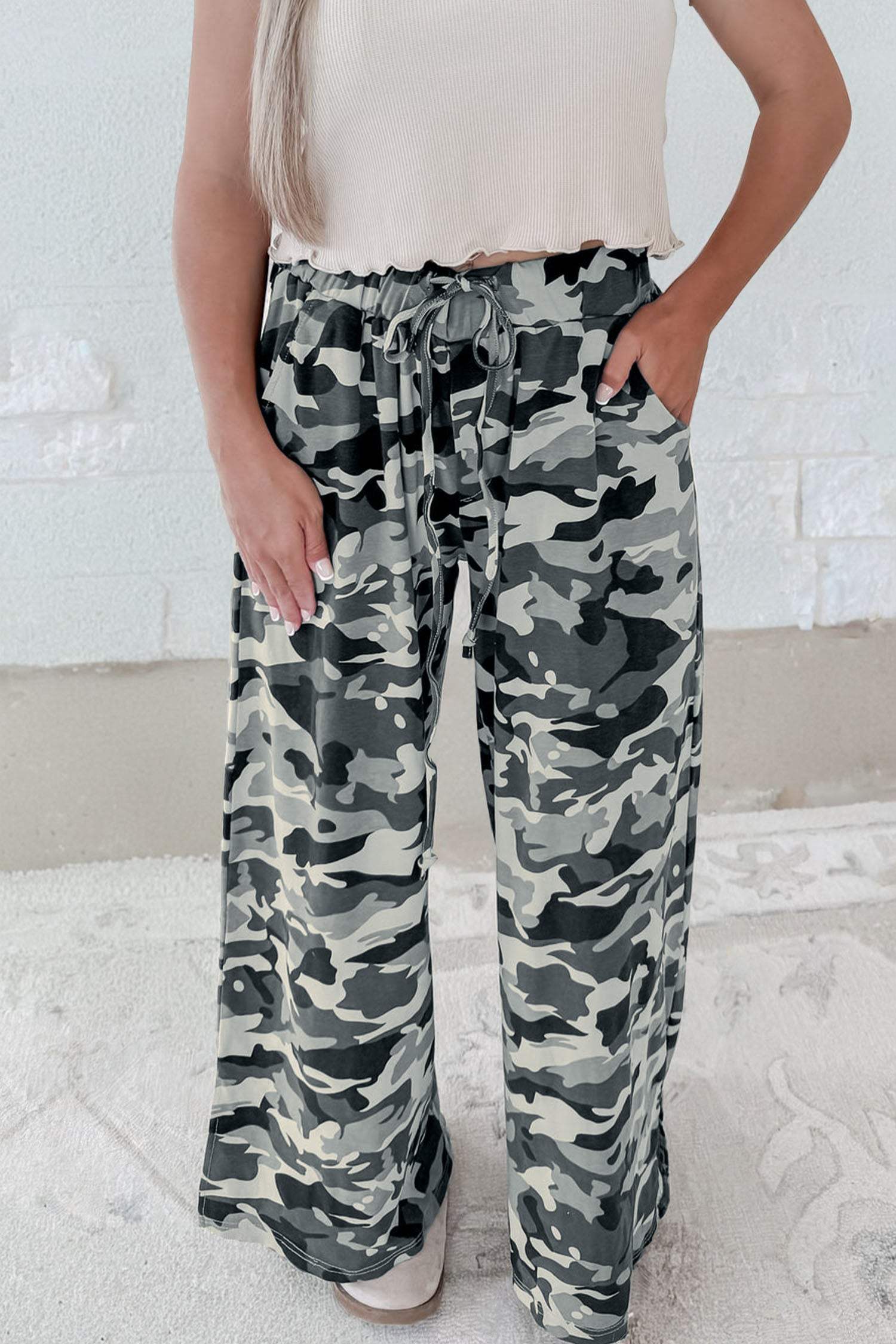 Green Camouflage Print Drawstring Casual Pants