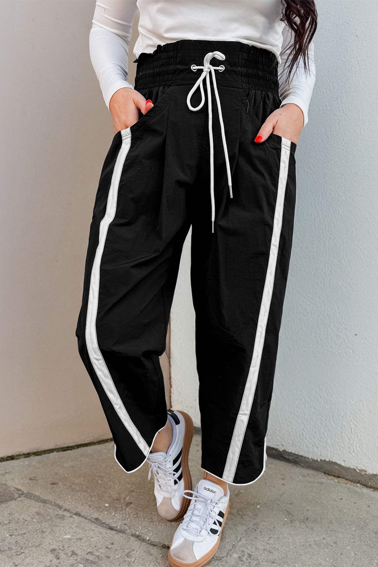 Bright Green Contrast Striped Smocked Waist Drawstring Cropped Casual Pants